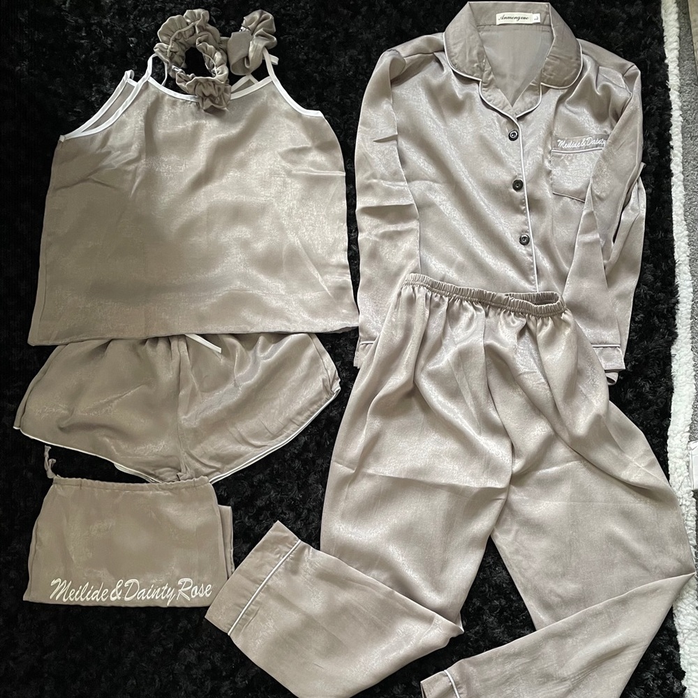 7- Piece pajama set